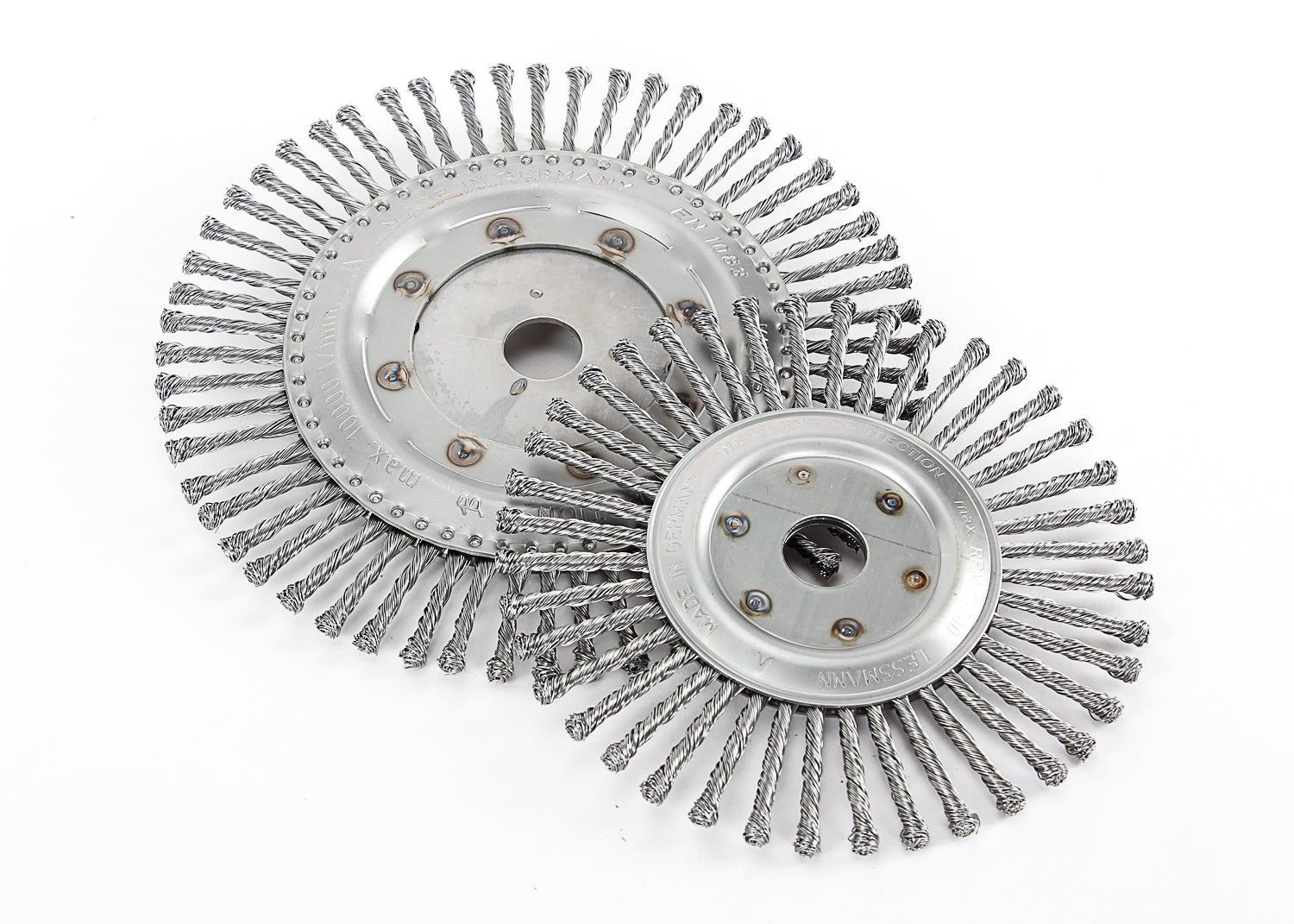 steel knotted wheels for garden trimmers to clean areas such as patios and car-parks
