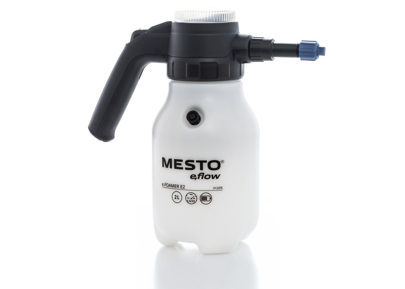 battery powered sprayer for foaming cleaning chemicals