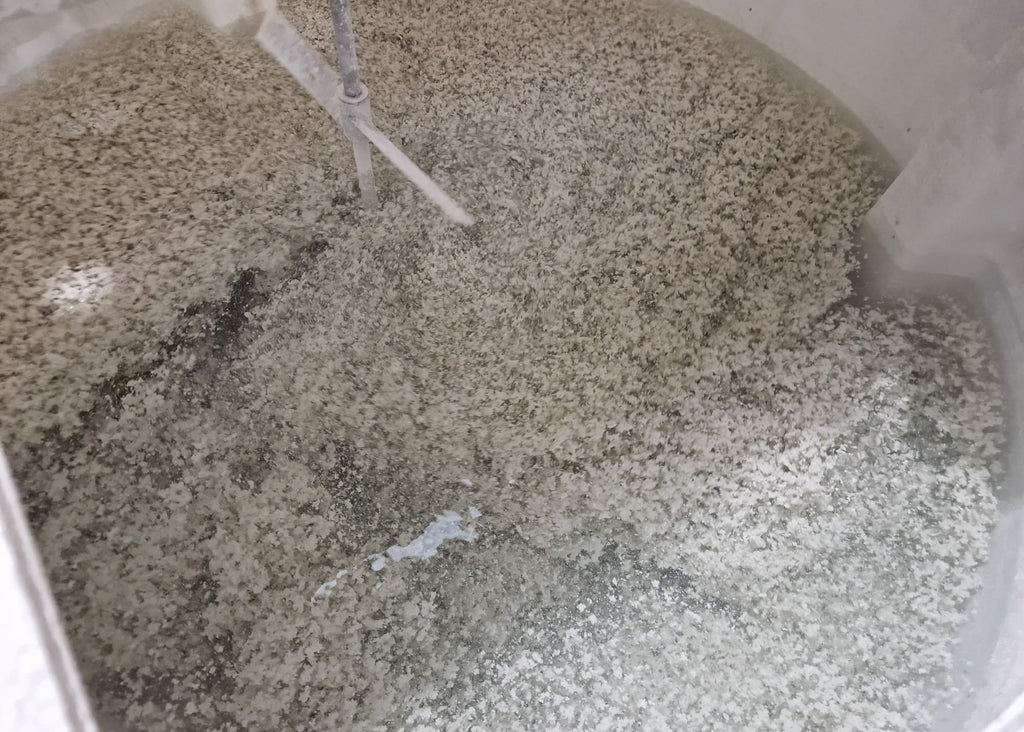 separated paint solids within our mixing tank fusion 800